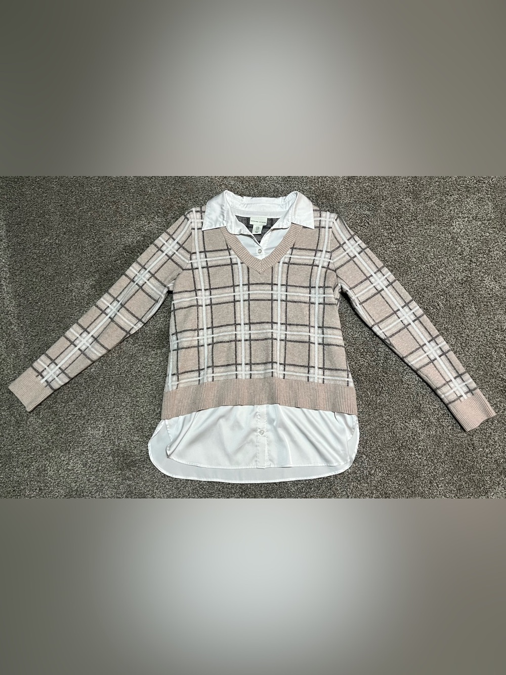 Adrienne Vittadini white and beige plaid sweater with white collar and button-up